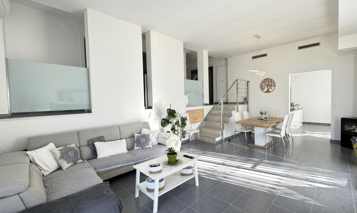 Zitkamer Villa Alberic €285.000
